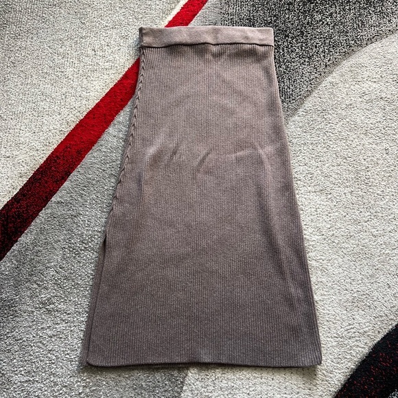 Rails Bettie Latte Knit Side Slit Old Money MIDI Skirt - Picture 7 of 7